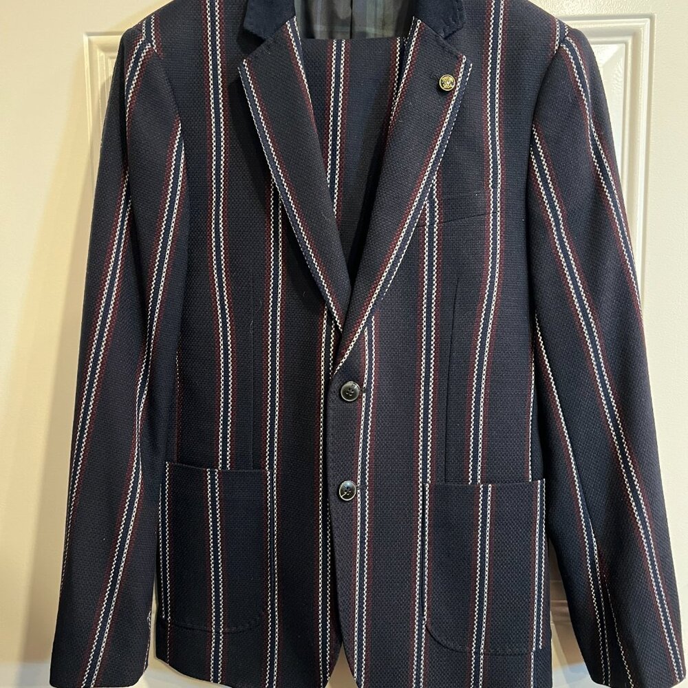 Scotch and Soda Navy with Burgundy and White Stripe Wool Suit Mens 40R